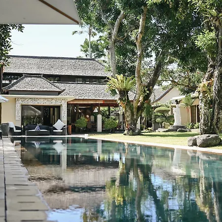 Villa San